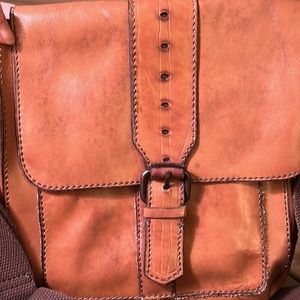 Fossil Rustic Leather Messenger/Saddle bag. Excellent condition.